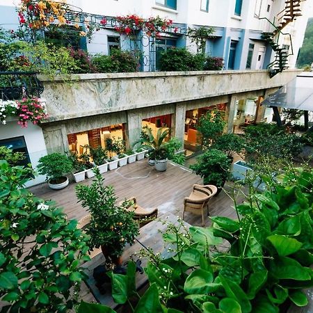Lake Hills Hotel Ha Long Buitenkant foto