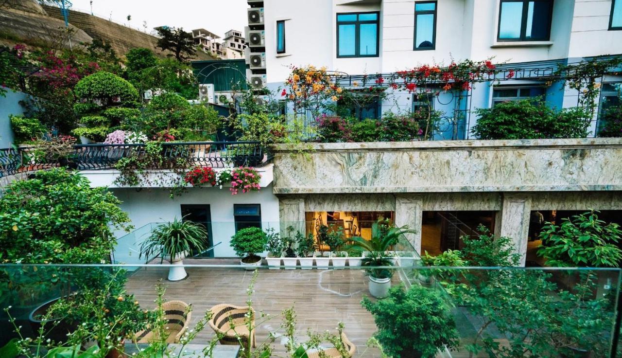 Lake Hills Hotel Ha Long Buitenkant foto