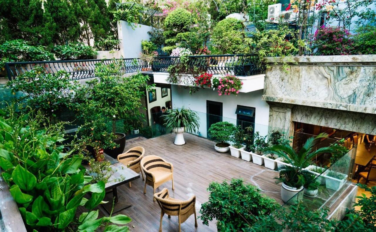 Lake Hills Hotel Ha Long Buitenkant foto