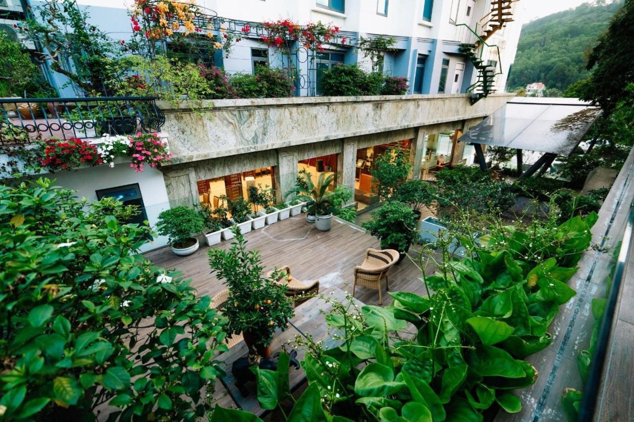 Lake Hills Hotel Ha Long Buitenkant foto