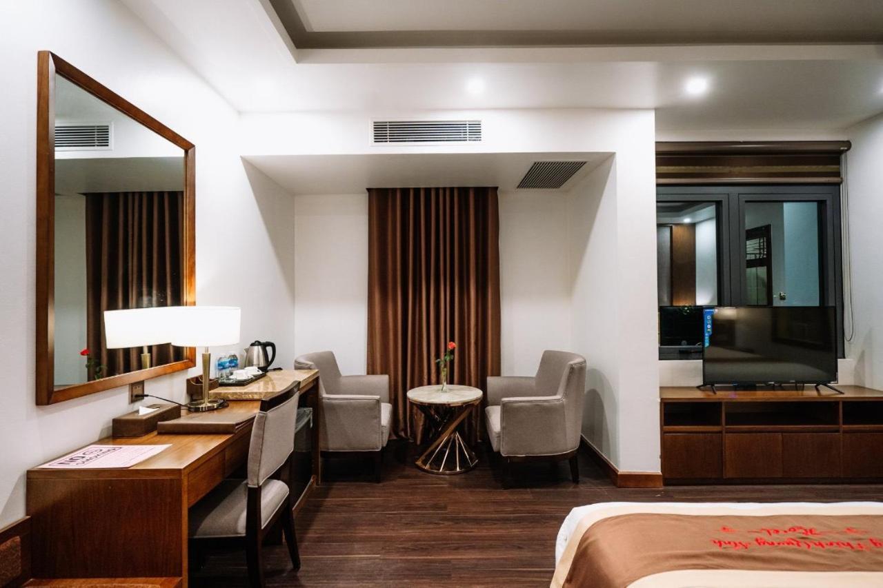 Lake Hills Hotel Ha Long Buitenkant foto