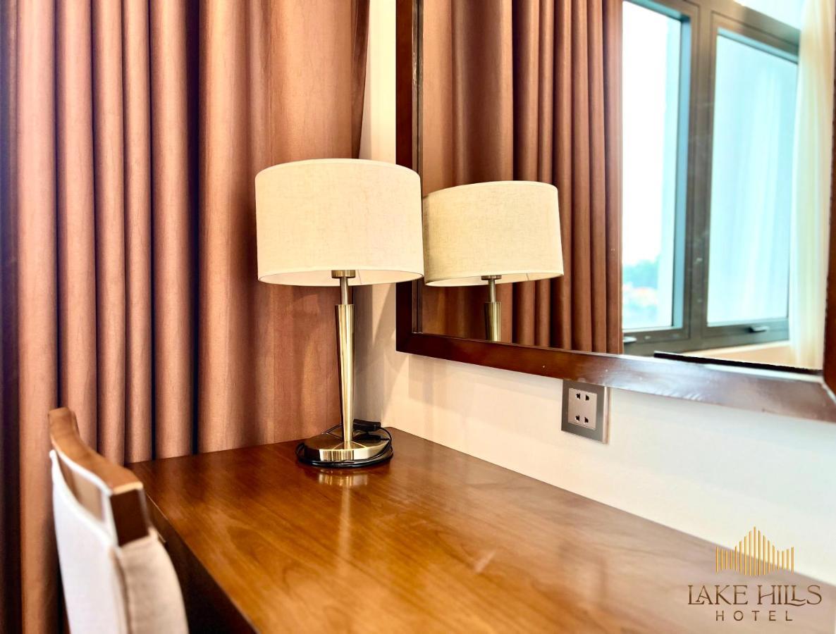 Lake Hills Hotel Ha Long Buitenkant foto
